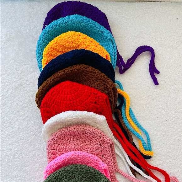 Baby bonnets - Picture 3 of 3